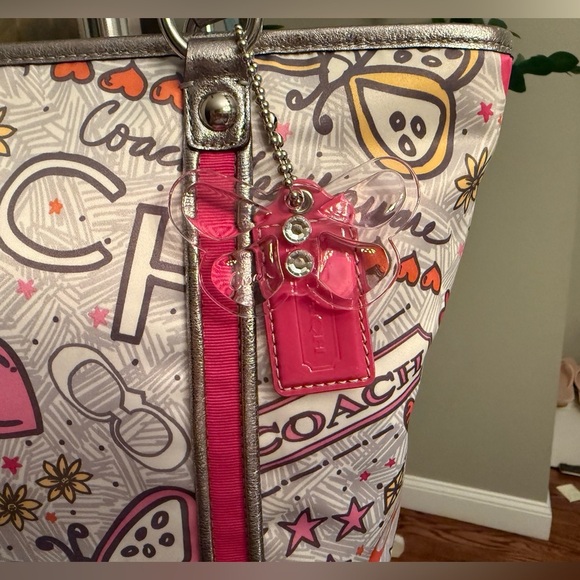 Coach Poppy Graffiti Butterfly Tote Bag EUC - Picture 2 of 6